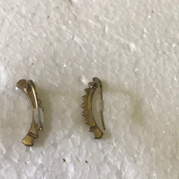 Earring - Picture 2 of 4